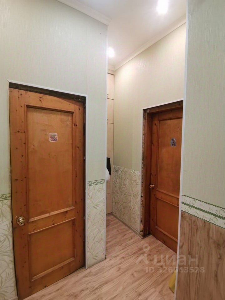 Продажа 3-комн квартиры на вторичном рынке Волхов, улица Пирогова, 1