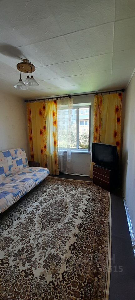 Продажа 1-комн квартиры на вторичном рынке пос. Саперное, улица Школьная, 8