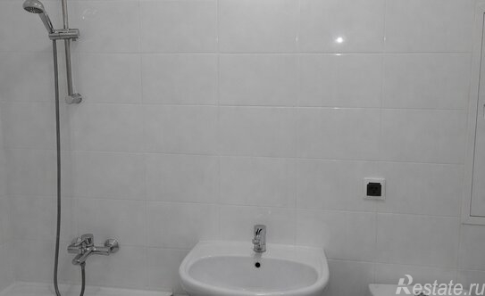 Продажа 2-комн квартиры на вторичном рынке Сиреневый б-р,  д. 4/1