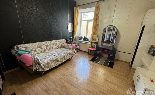 Продажа 4-комн квартиры на вторичном рынке ул Гороховая,  д. 32