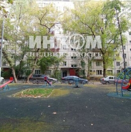 Продажа 3-комн квартиры на вторичном рынке Тепличный пер,  д. 7