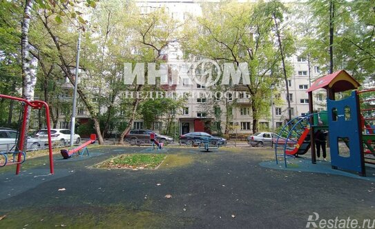 Продажа 3-комн квартиры на вторичном рынке Тепличный пер,  д. 7