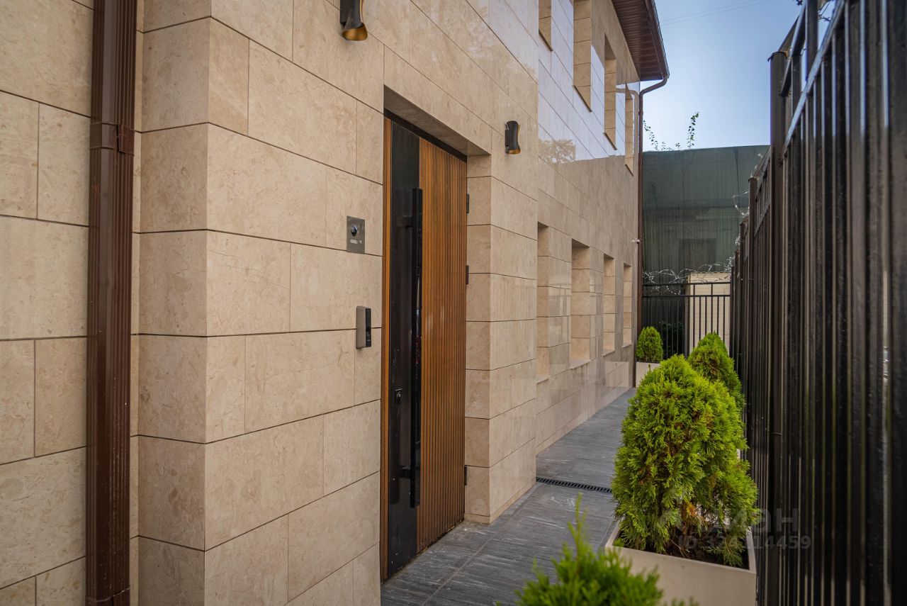 Продажа 3-комн квартиры на вторичном рынке Петроверигский переулок, 6-8-10С5