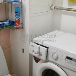 Продажа 1-комн квартиры на вторичном рынке Зенино, Вертолётная улица,  д. 18