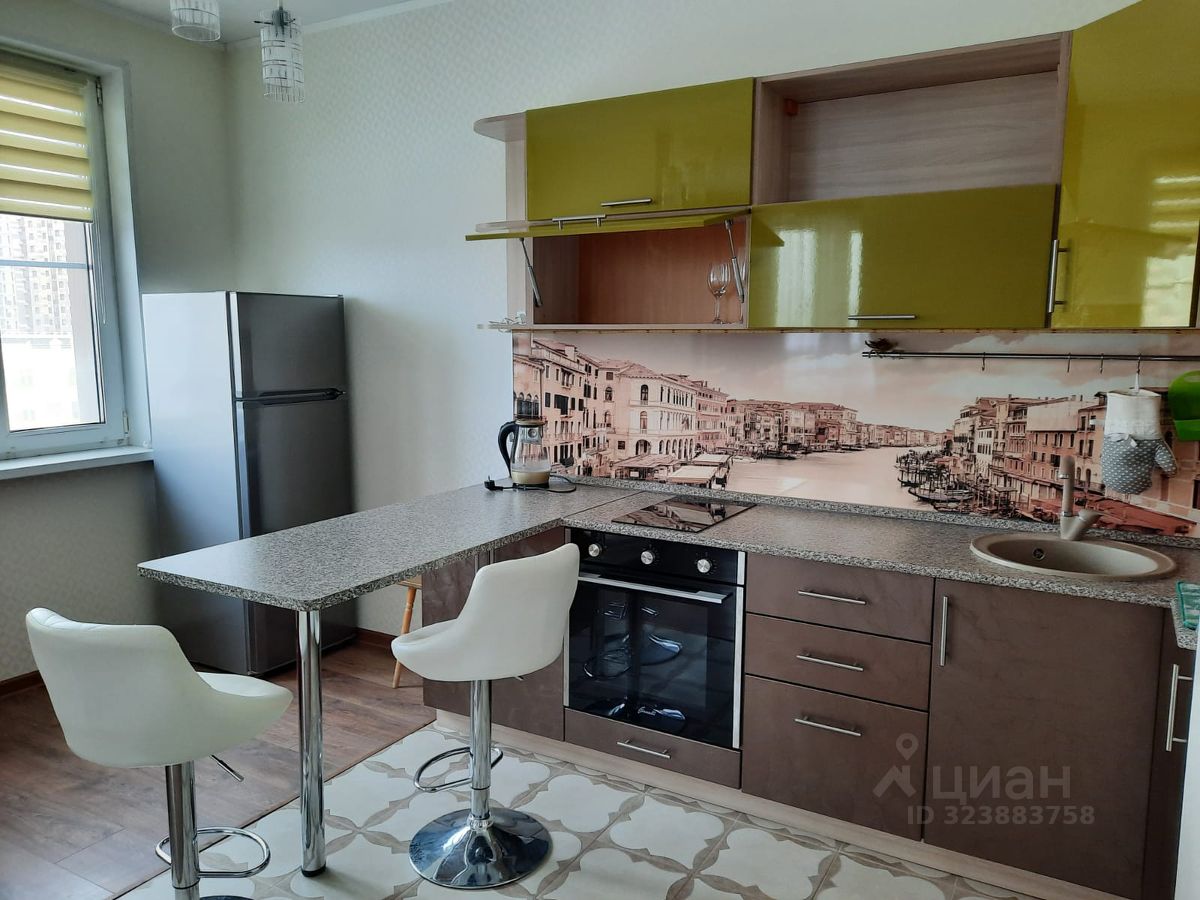 Аренда 1-комн квартиры на вторичном рынке Одинцово, улица Сколковская, 3В