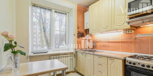 2-комн квартира улица Ленсовета,  д. 57