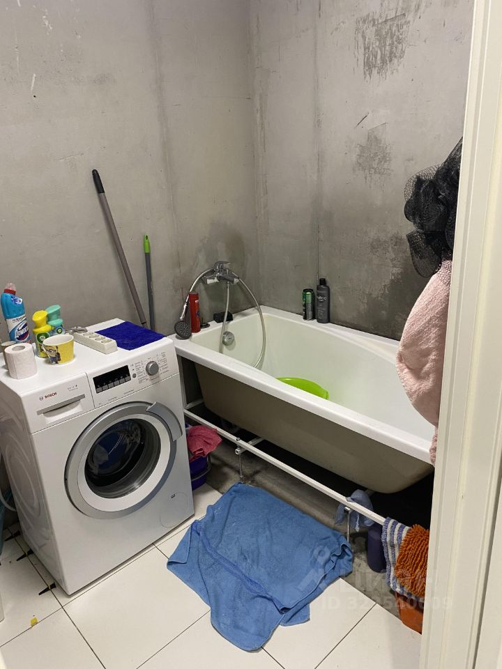 Продажа 2-комн квартиры на вторичном рынке д. Пирогово, улица Сурикова, 1