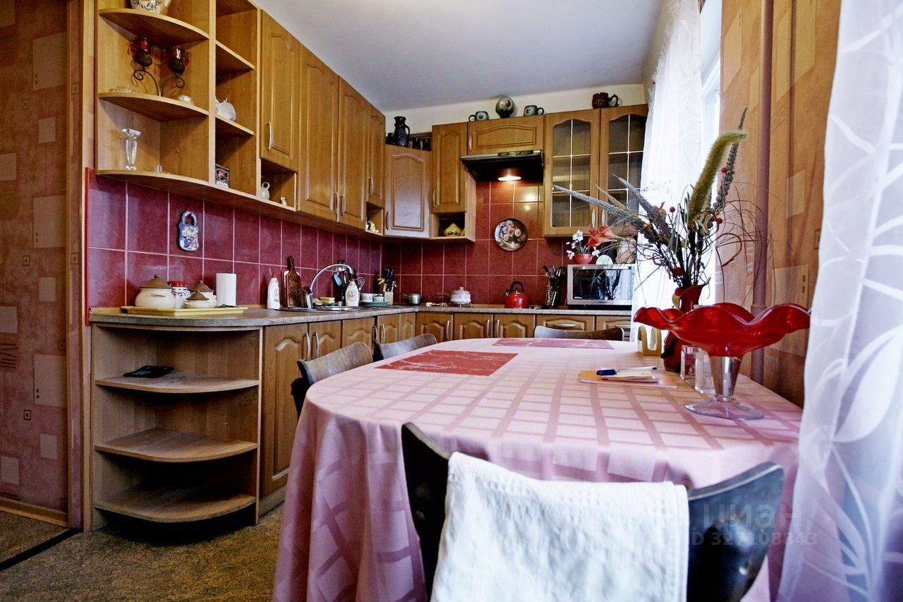 Продажа 2-комн квартиры на вторичном рынке Камышовая улица,  д. 20