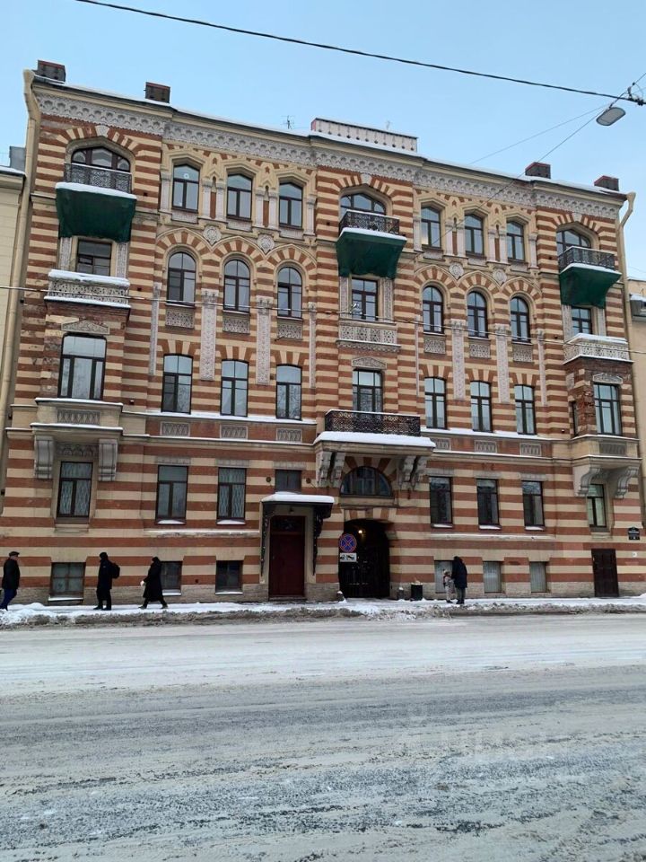 Продажа 5-комн квартиры на вторичном рынке проспект Римского-Корсакова, 33