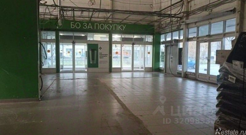 Аренда торгового помещения Большевиков пр-кт,  д. 32,  к. 1