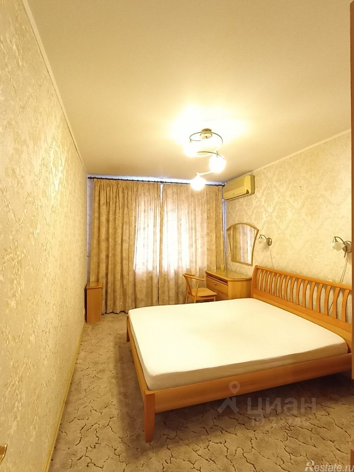 Аренда 2-комн квартиры на вторичном рынке Каменщики М. ул,  д. 4