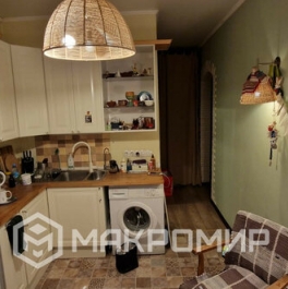 Продажа 2-комн квартиры на вторичном рынке пер Лесной 2-й,  д. 4/6,  к. 1