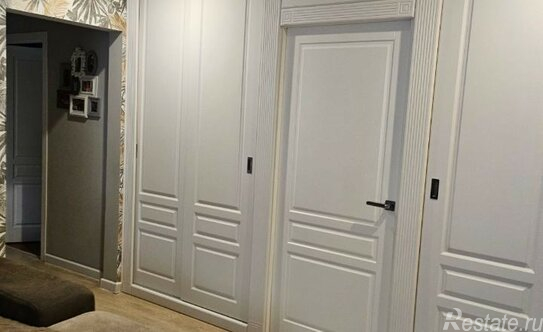 Продажа 4-комн квартиры на вторичном рынке Каргопольская улица,  д. 13 к1