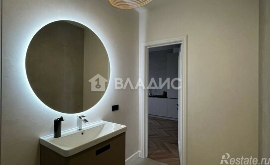 Продажа 1-комн квартиры на вторичном рынке Павло-Слободское с/п, Новинки д, Павловский б-р,  д. 4