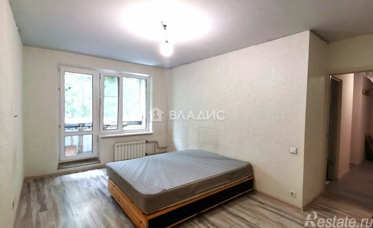 Продажа 2-комн квартиры на вторичном рынке ул Снайперская,  д. 4