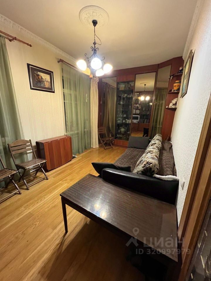 Продажа 3-комн квартиры на вторичном рынке Мартеновская улица, 24