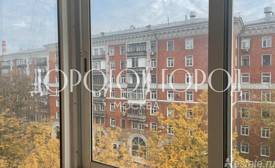 Продажа 2-комн квартиры на вторичном рынке улица Бориса Галушкина,  д. 15