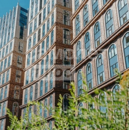 Продажа 2-комн квартиры на вторичном рынке ул Паршина,  д. 10,  к. 4