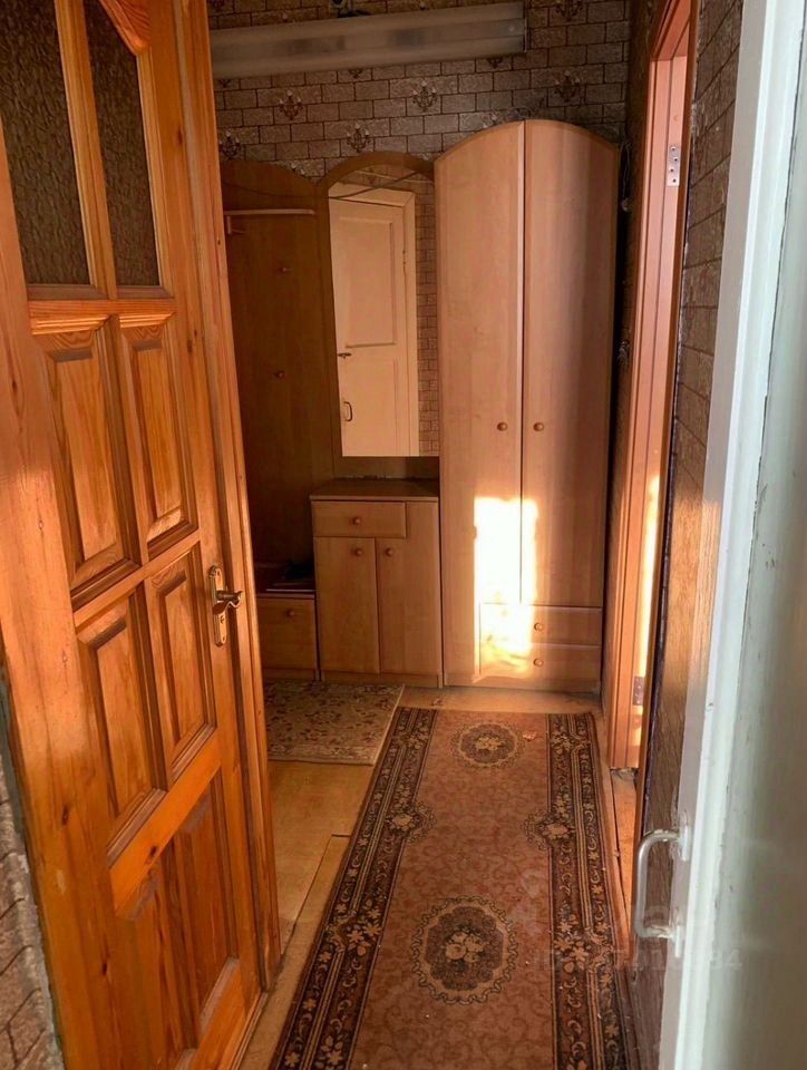 Продажа 2-комн квартиры на вторичном рынке д. Кипень, шоссе Нарвское, 31