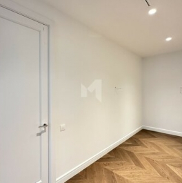 Продажа 3-комн квартиры на вторичном рынке Полянка Б. ул,  д. 9