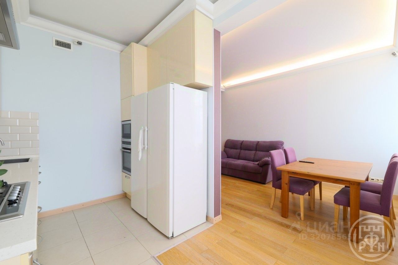 Продажа 3-комн квартиры на вторичном рынке Парголовская улица, 3