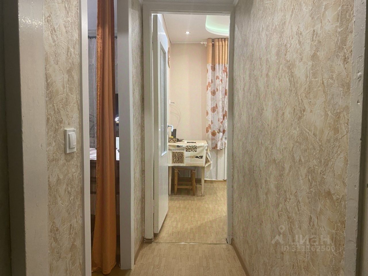 Продажа 2-комн квартиры на вторичном рынке Кировск, улица Пушкина, 6