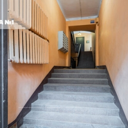 Продажа 5-комн квартиры на вторичном рынке Почтамтский пер,  д. 2