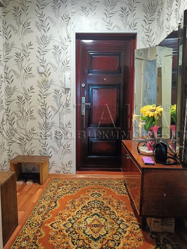 Продажа 1-комн квартиры на вторичном рынке Приозерск, Калинина,  д. 49