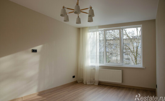 Продажа 2-комн квартиры на вторичном рынке проспект Славы,  д. 41