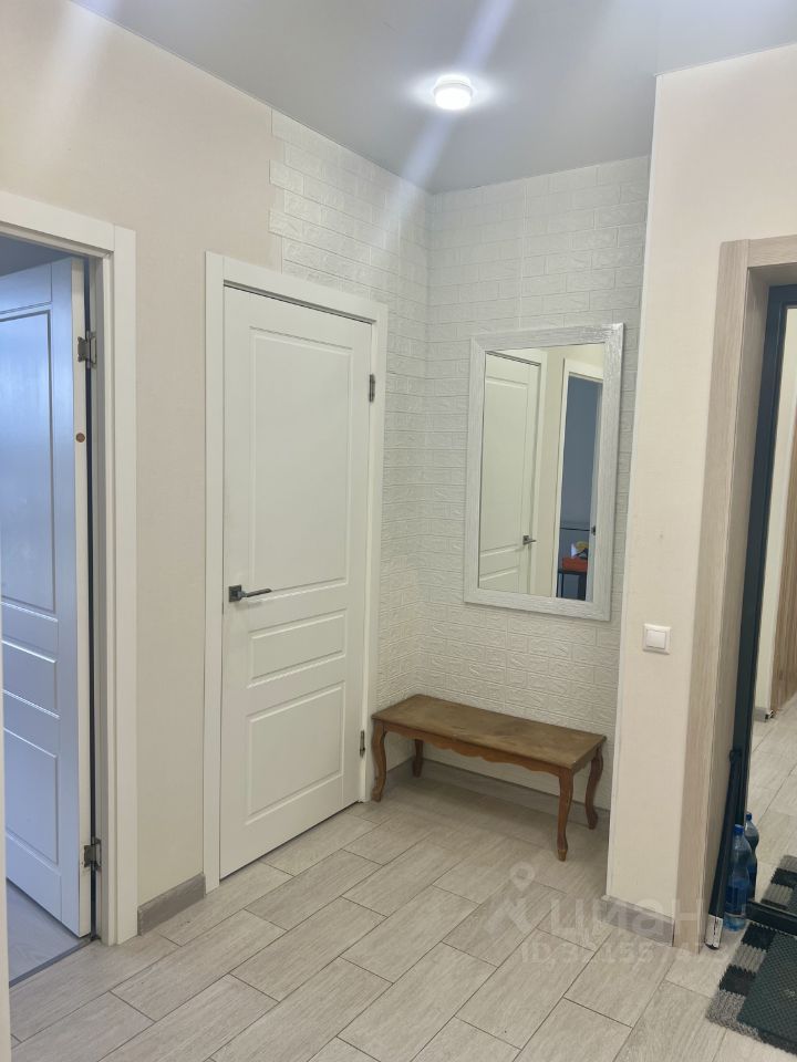 Продажа 3-комн квартиры на вторичном рынке Новогорск мкр, улица Ивановская, 12к3