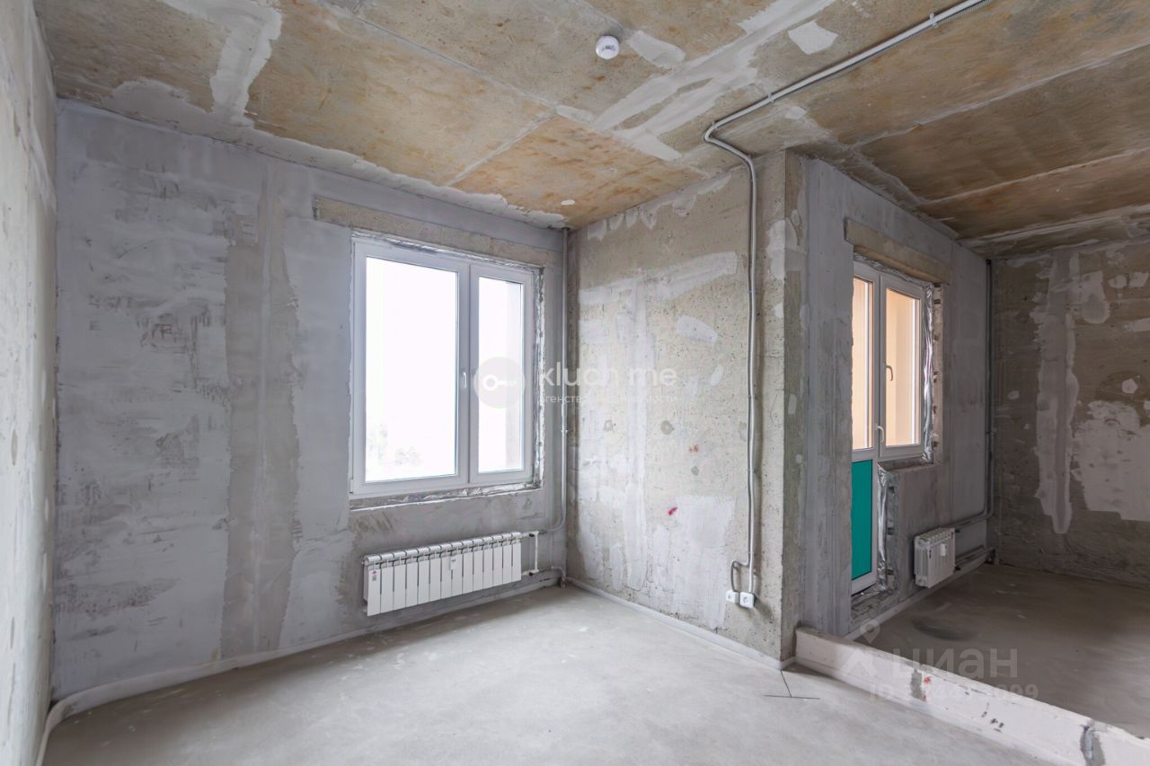 Продажа 4-комн квартиры на вторичном рынке улица Малыгина, 12А