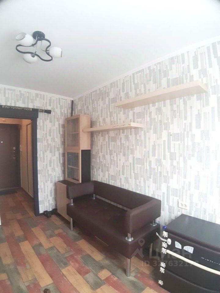 Продажа 2-комн квартиры на вторичном рынке Челюскинская улица, 6К2