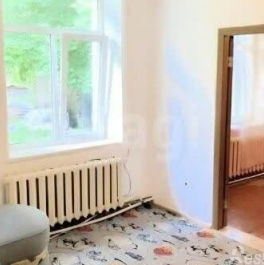 Продажа 2-комн квартиры на вторичном рынке Школьный переулок,  д. 4