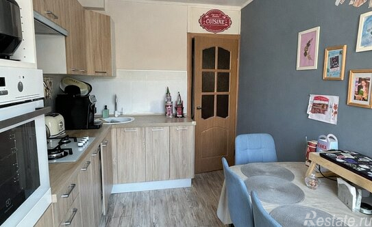 Продажа 2-комн квартиры на вторичном рынке ул Константинова,  д. 10,  к. 1