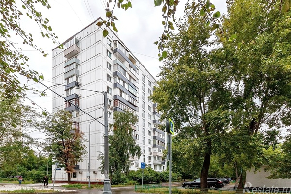 Продажа 3-комн квартиры на вторичном рынке 2-я Синичкина ул,  д. 13
