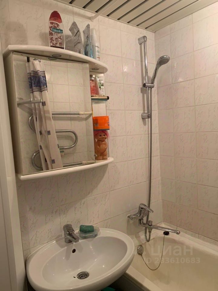 Продажа 2-комн квартиры на вторичном рынке улица Пионерстроя, 15К2