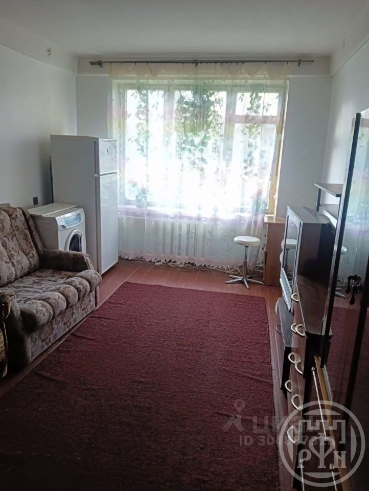 Продажа 3-комн квартиры на вторичном рынке с. Русско-Высоцкое, 7