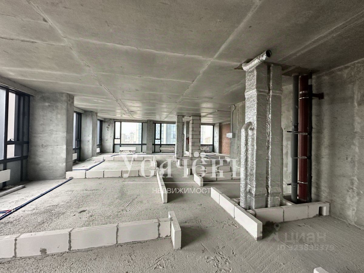 Продажа 4-комн квартиры на вторичном рынке Мичуринский проспект, 56