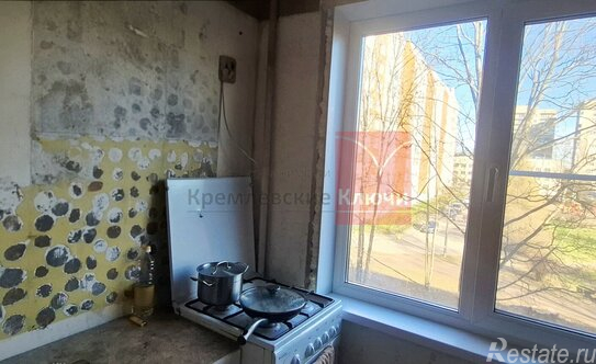 Продажа 3-комн квартиры на вторичном рынке ул Замшина,  д. 35