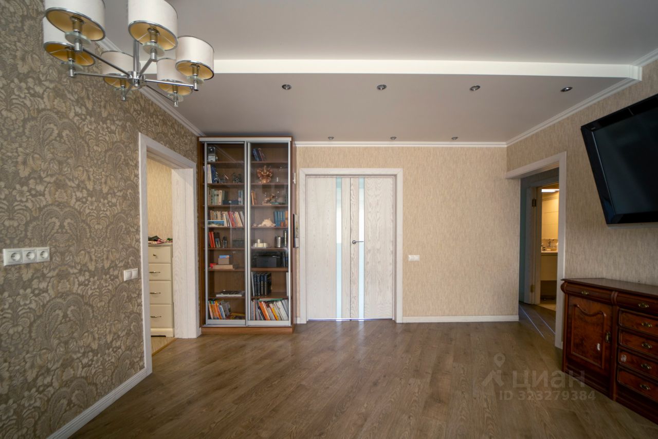 Продажа 3-комн квартиры на вторичном рынке Ратная улица, 16К2