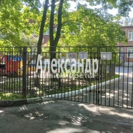 Продажа 2-комн квартиры на вторичном рынке Маршала Блюхера пр-кт,  д. 65