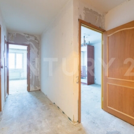 Продажа 1-комн квартиры на вторичном рынке Бухарестская ул,  д. 156 к1