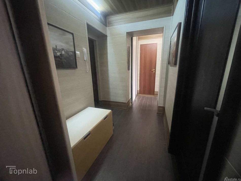 Аренда 2-комн квартиры на вторичном рынке Морская наб., 17