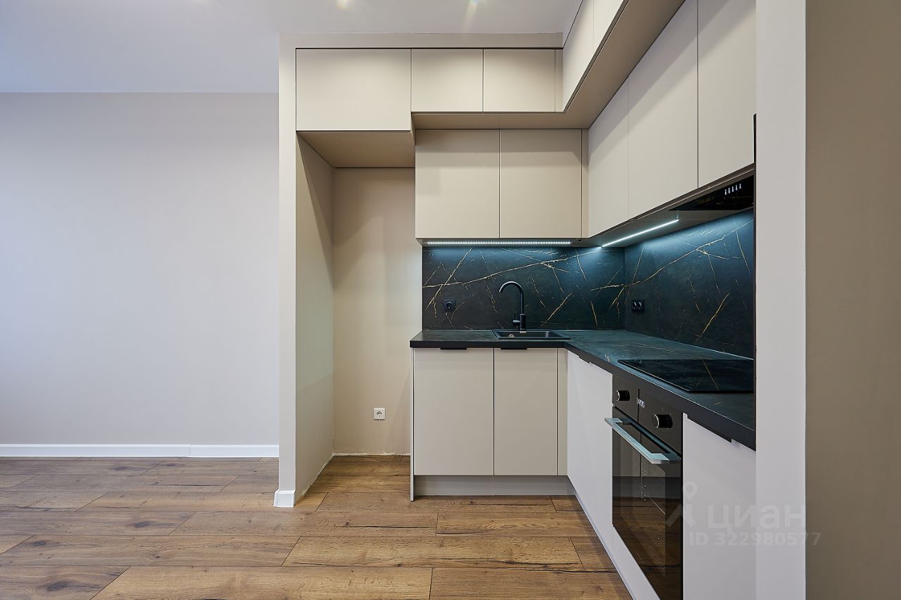 Продажа 2-комн квартиры на вторичном рынке проспект Крузенштерна, 2