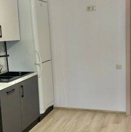 Продажа 2-комн квартиры на вторичном рынке Новогорелово, б-р Десантника Вадима Чугунова,  д. 3