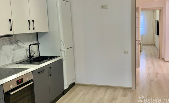 Продажа 2-комн квартиры на вторичном рынке Новогорелово, б-р Десантника Вадима Чугунова,  д. 3