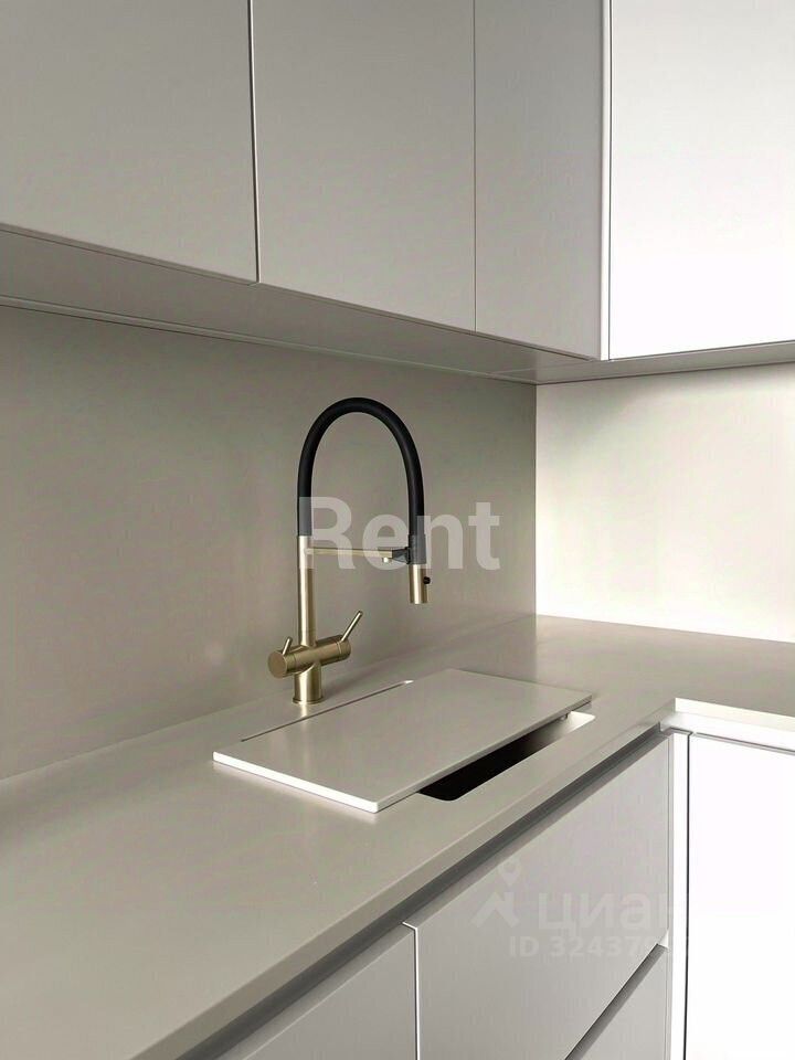 Аренда 2-комн квартиры на вторичном рынке улица Петра Алексеева, 14