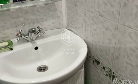 Продажа 2-комн квартиры на вторичном рынке Ставропольская улица,  д. 56 к2