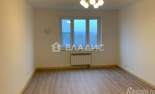 Продажа 3-комн квартиры на вторичном рынке Кварцевая ул,  д. 5 к1