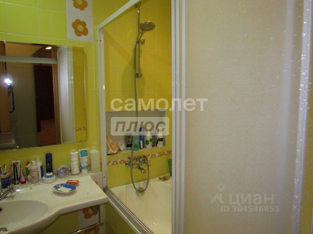 Продажа 3-комн квартиры на вторичном рынке Чехов, улица Чехова, 6